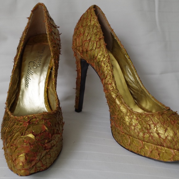 Marc Joseph Textured 9Leather Platform Pump- Sz. 10 - Picture 3 of 7